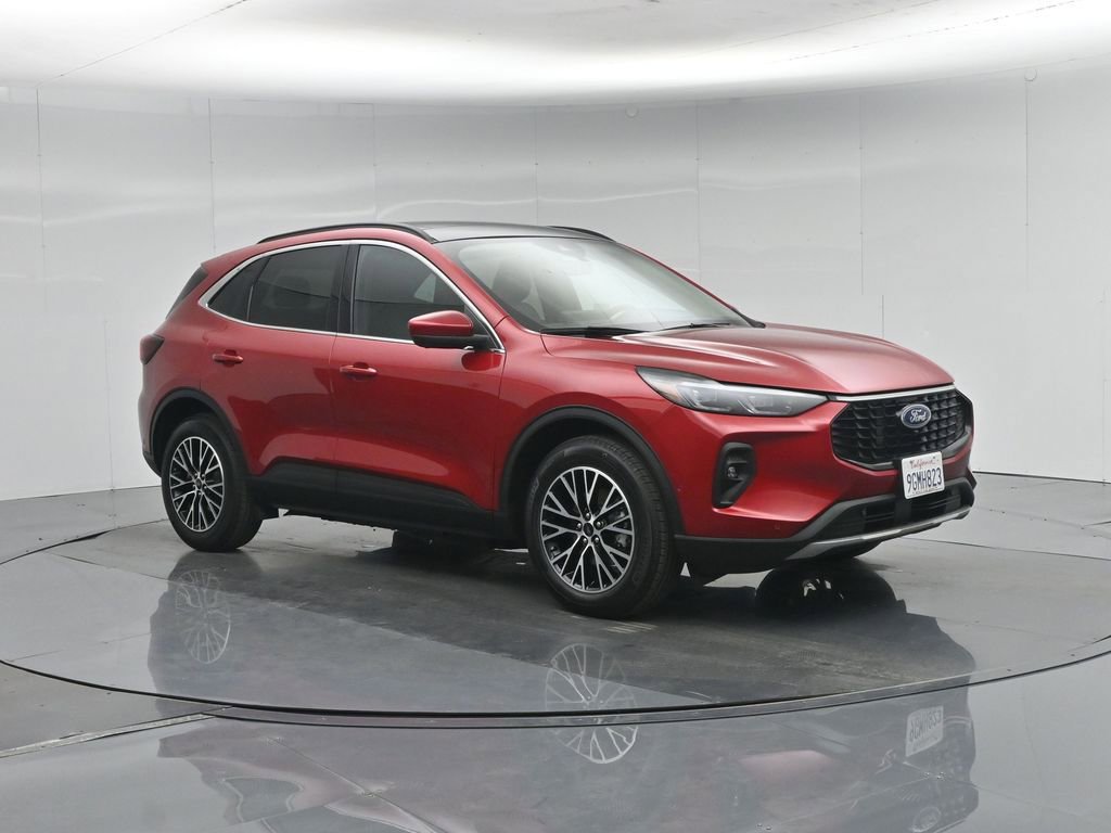 Used 2023 Ford Escape SE w/ PHEV Premium Package FWD image 27