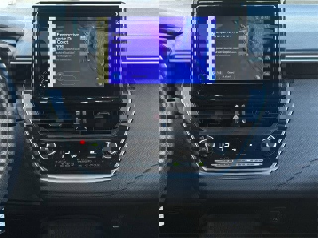 Used 2025 Toyota Corolla LE image 17