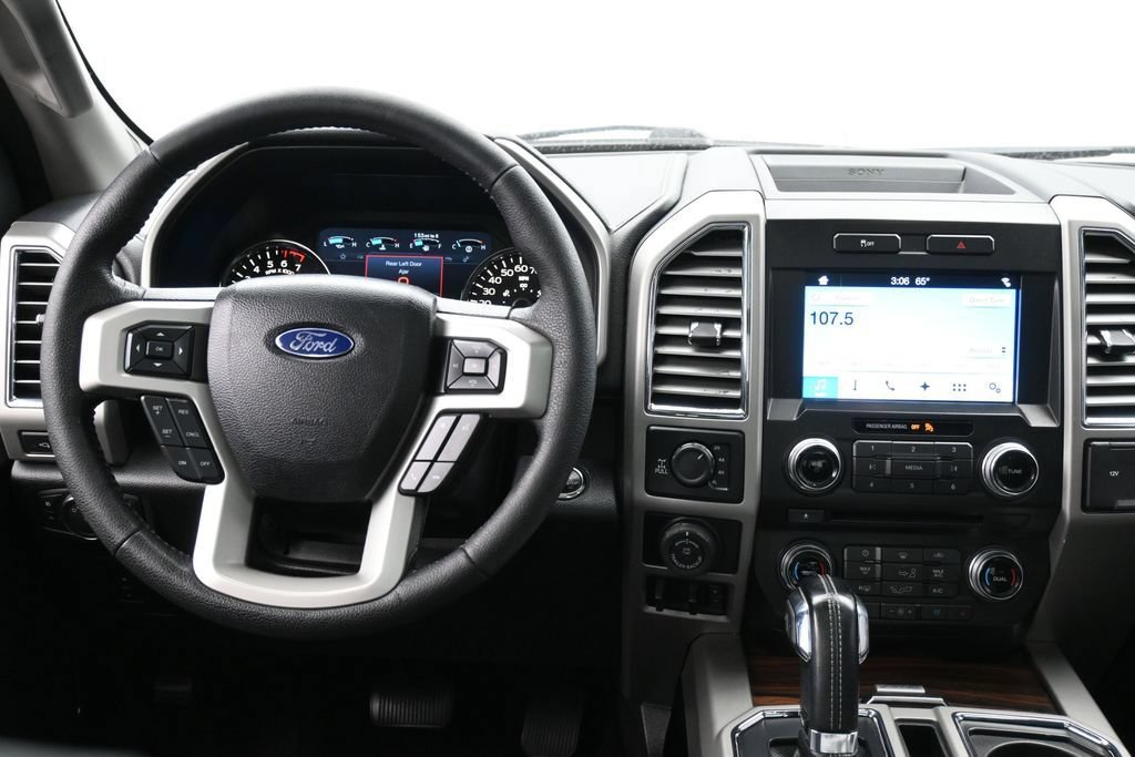 Used 2016 Ford F150 Lariat w/ Equipment Group 502A Luxury AWD/4WD image 12