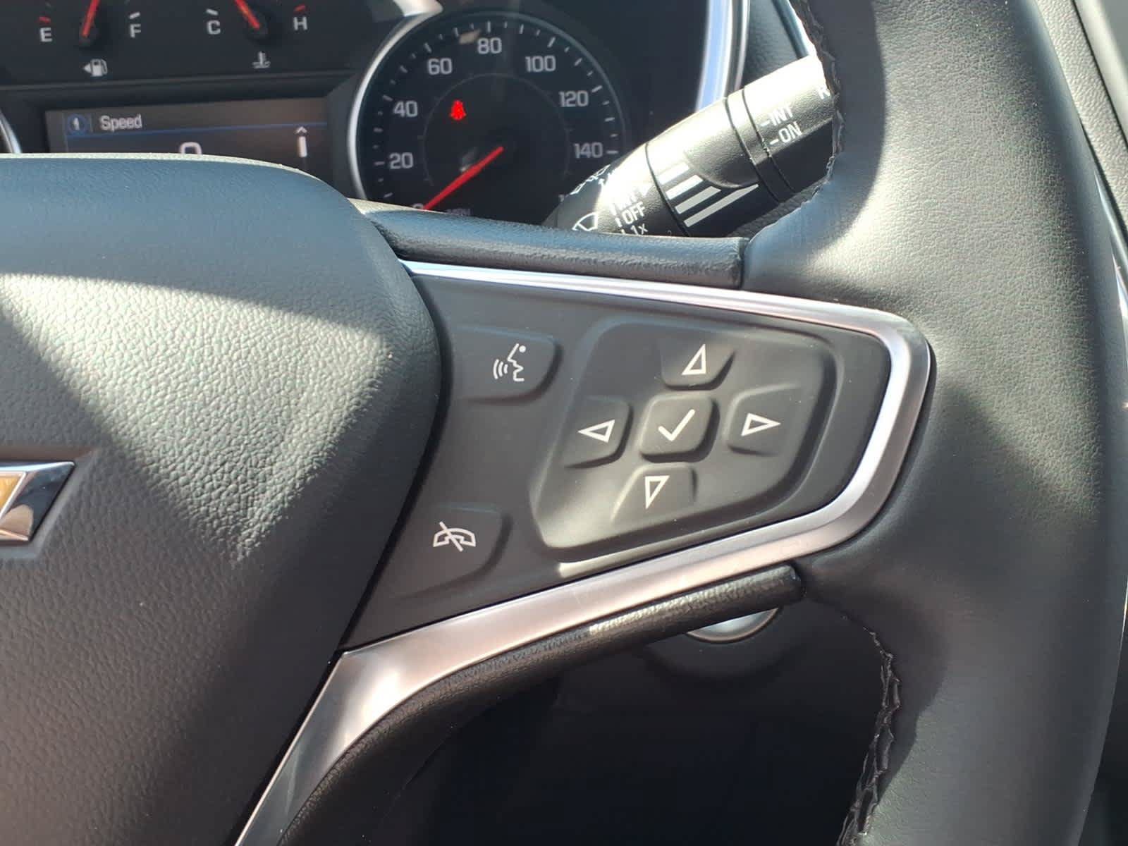 Used 2023 Chevrolet Equinox LT AWD/4WD image 16