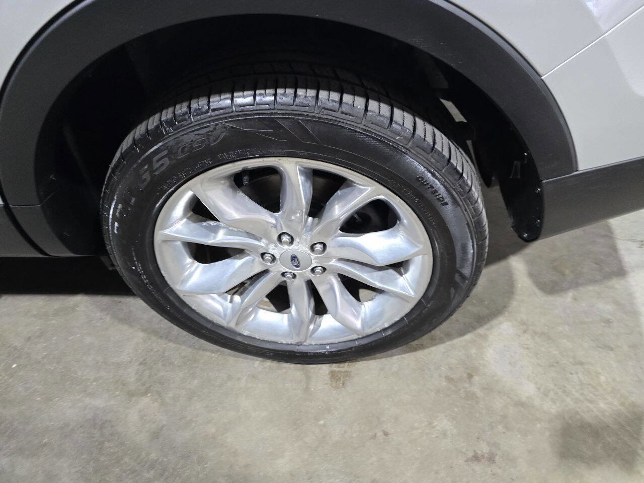 Used 2014 Ford Explorer Limited w/ Equipment Group 301A image 26