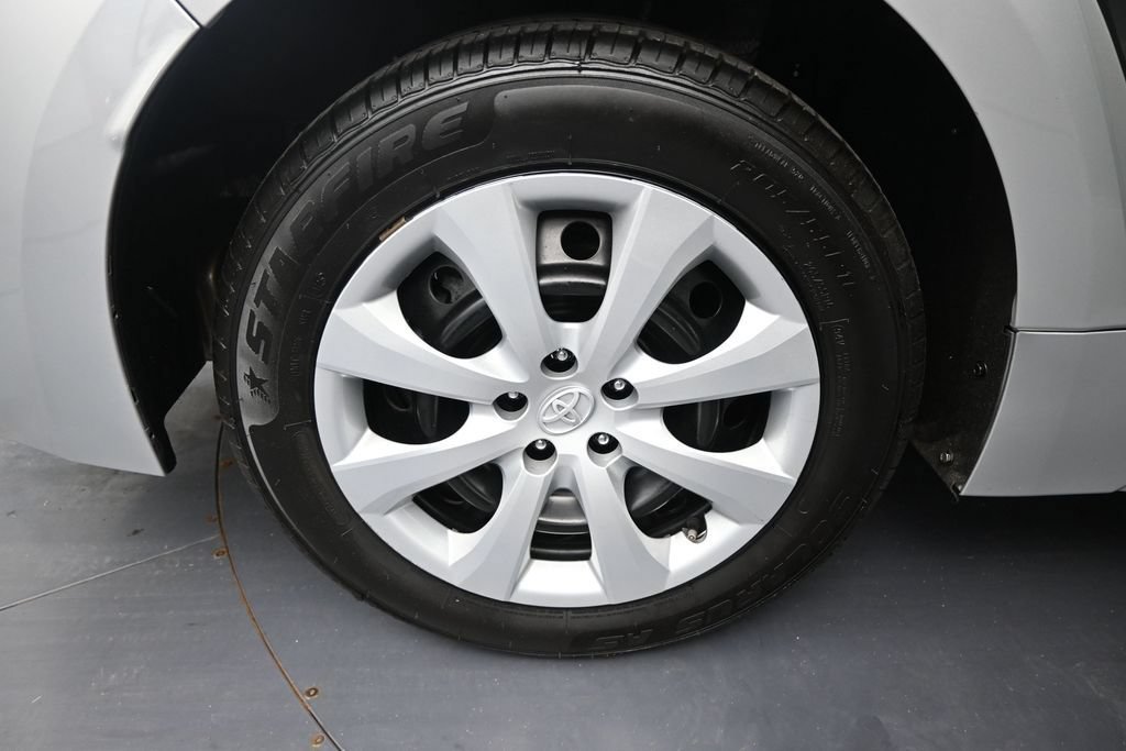 Used 2023 Toyota Corolla LE FWD image 40