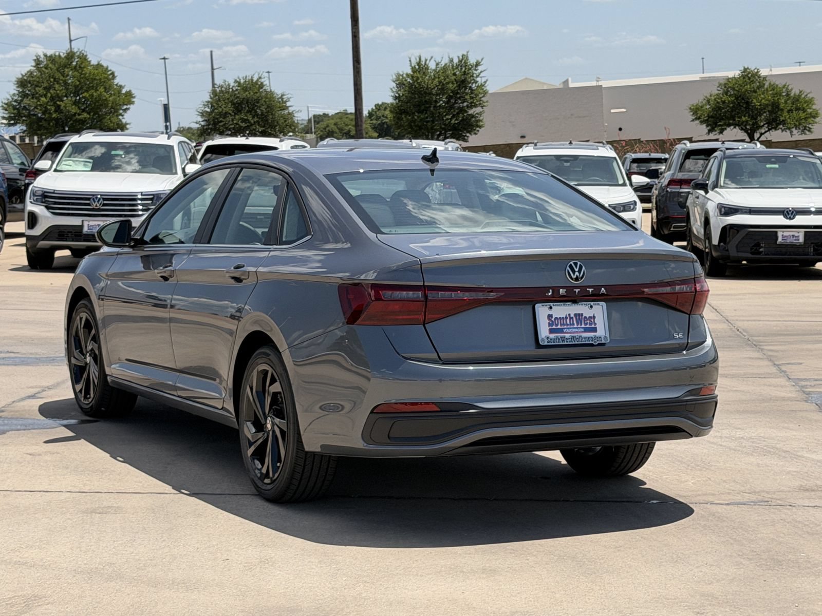 New 2026 Volkswagen Jetta SE FWD image 6