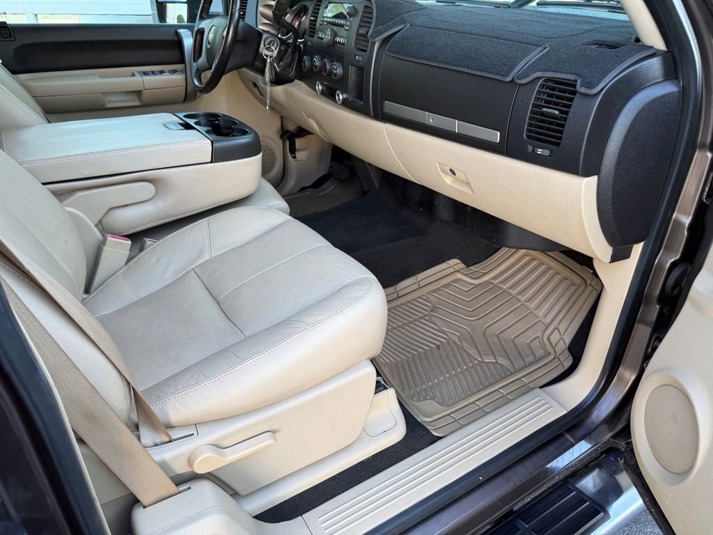 Used 2008 GMC Sierra 2500 SLE AWD/4WD image 41