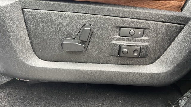 Used 2014 RAM 3500 Laramie Longhorn image 12