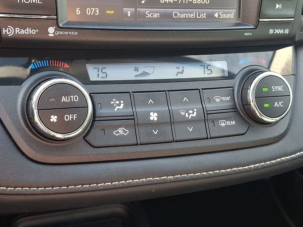Used 2016 Toyota RAV4 XLE w/ Preferred Accessory Package FWD image 16