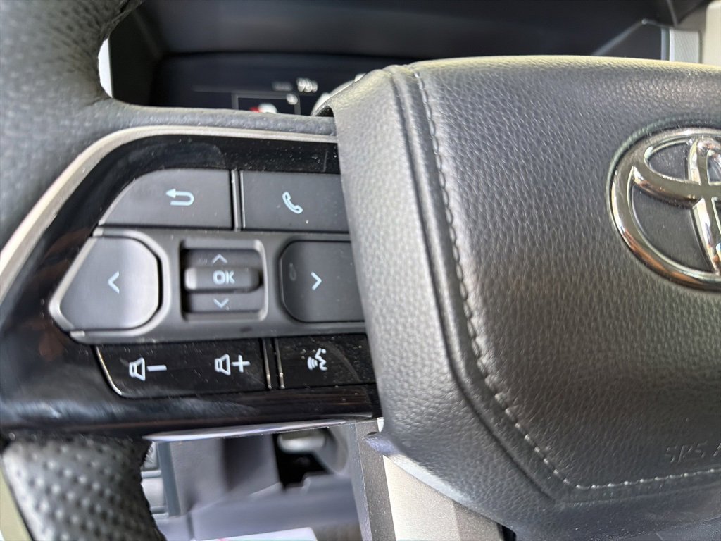 Used 2024 Toyota Tundra Limited image 18