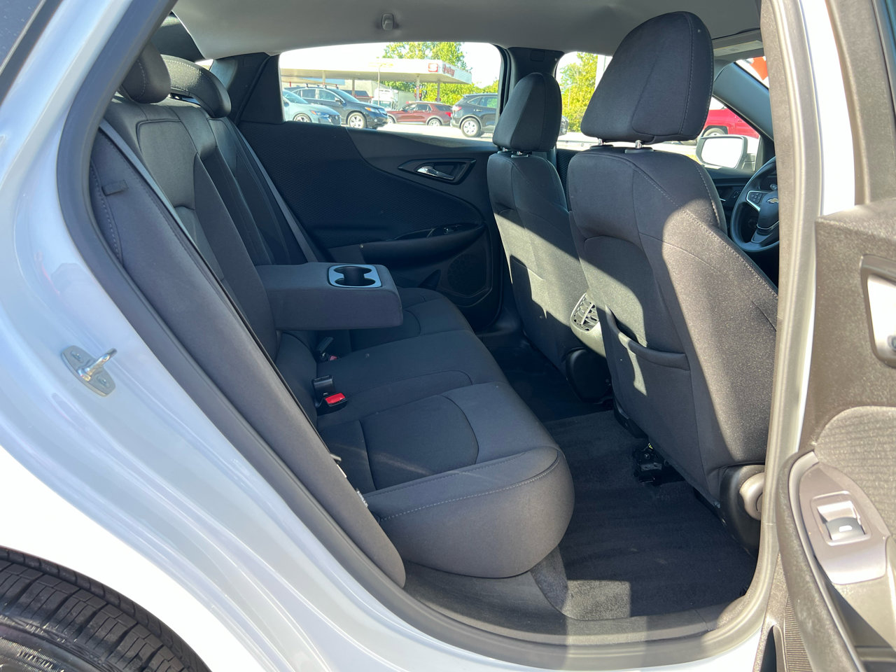 Used 2025 Chevrolet Malibu LT image 58