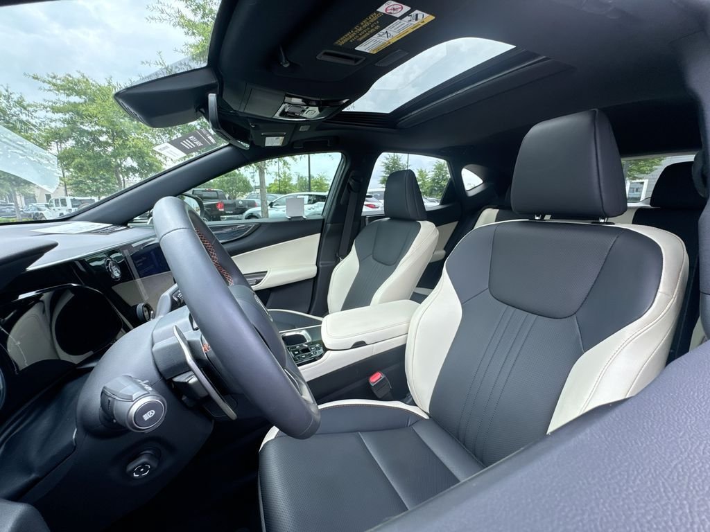 Used 2024 Lexus NX 250 FWD w/ Towing Package (2000 Lbs) image 11