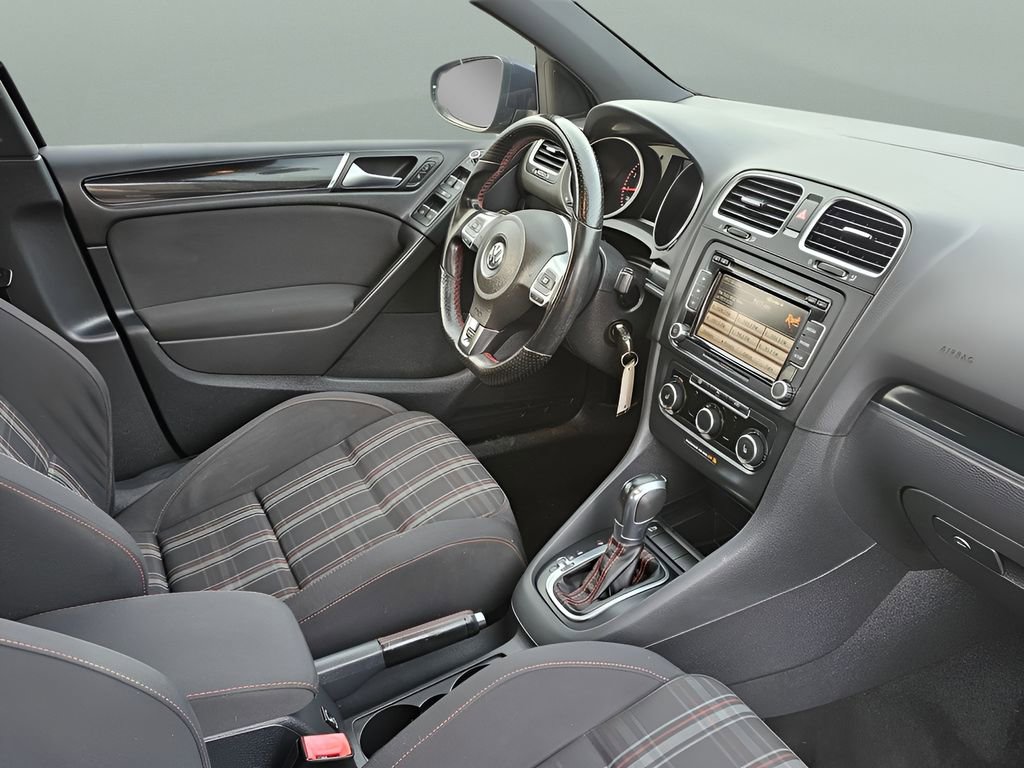 Used 2012 Volkswagen GTI 4-Door FWD image 9