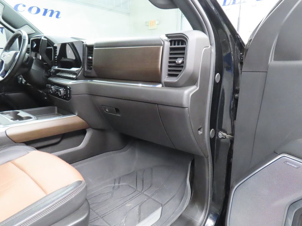 Used 2024 Chevrolet Silverado 2500 High Country w/ High Country Premium Package image 33