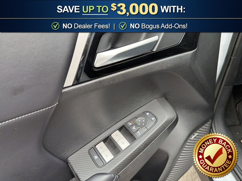 Used 2025 Mitsubishi Outlander SE AWD/4WD image 19