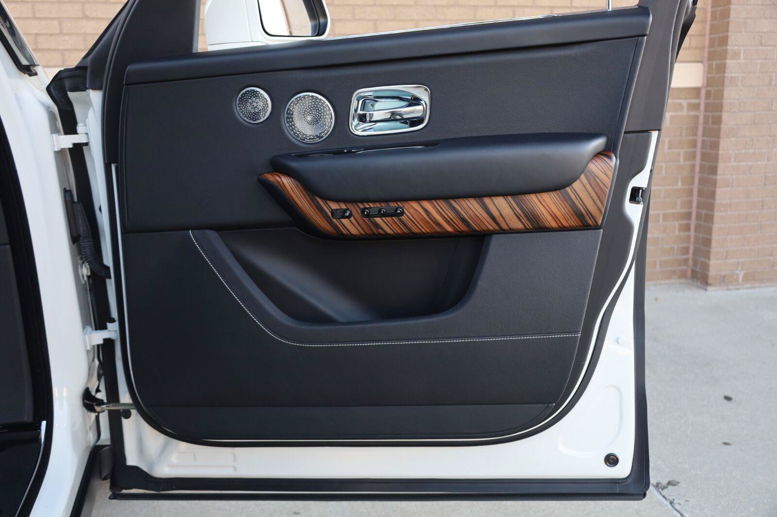 Used 2019 Rolls-Royce Cullinan AWD/4WD image 34
