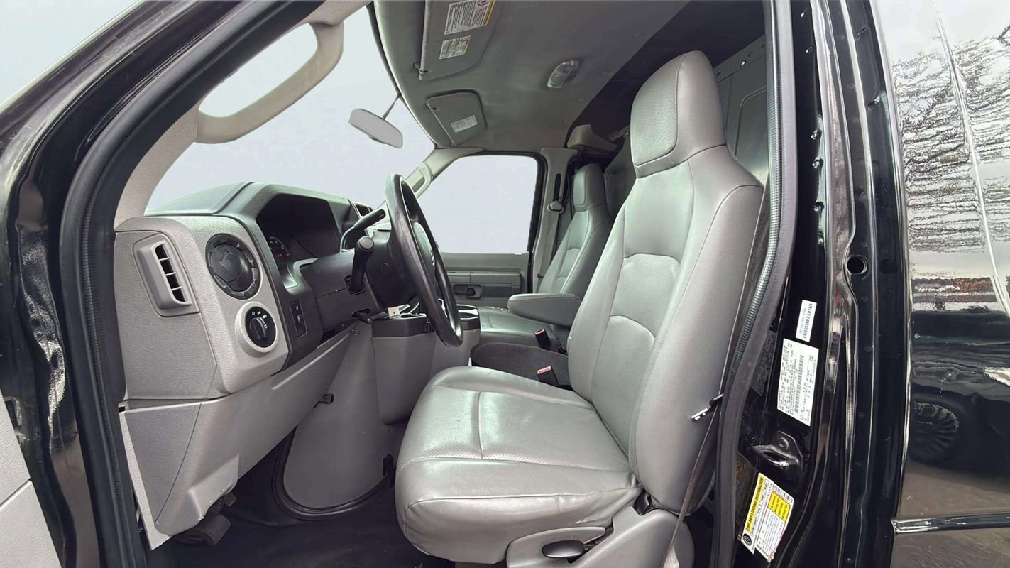 Used 2014 Ford E-150 and Econoline 150 w/ Power Group image 13