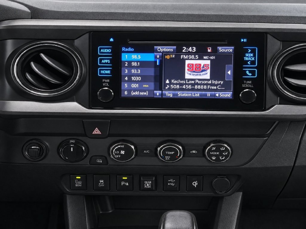 Certified 2019 Toyota Tacoma TRD Off-Road w/ Technology Package AWD/4WD image 10