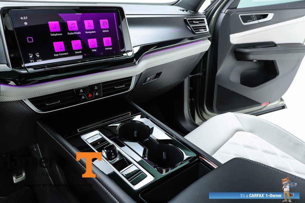 Used 2025 Volkswagen Atlas Cross Sport SEL Premium R-Line image 62