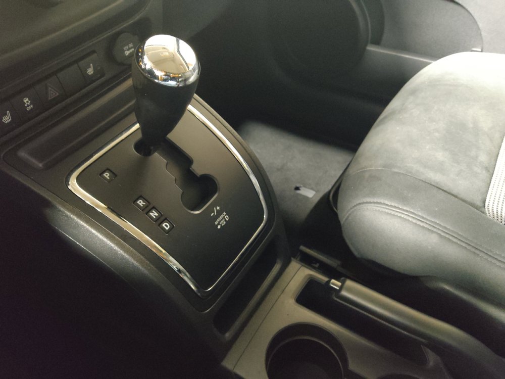 Used 2016 Jeep Patriot Latitude FWD image 26