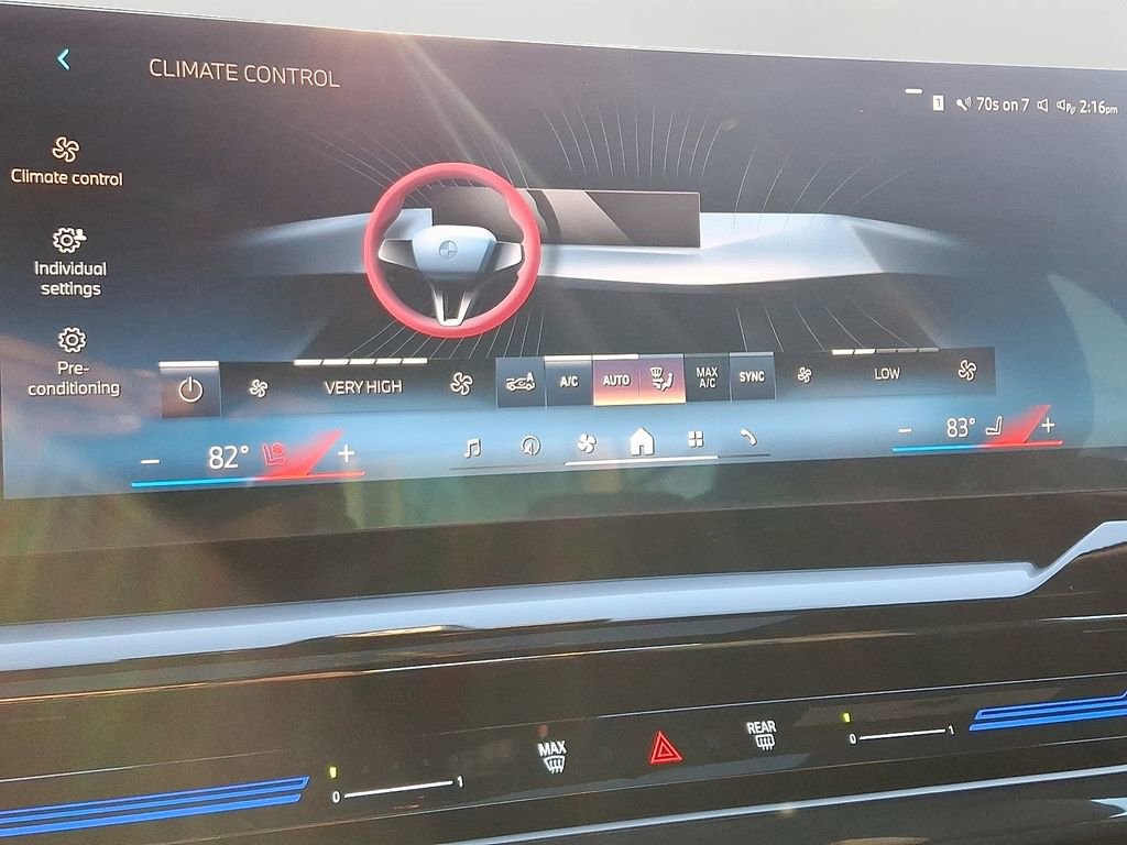 Used 2025 BMW 530i xDrive image 17