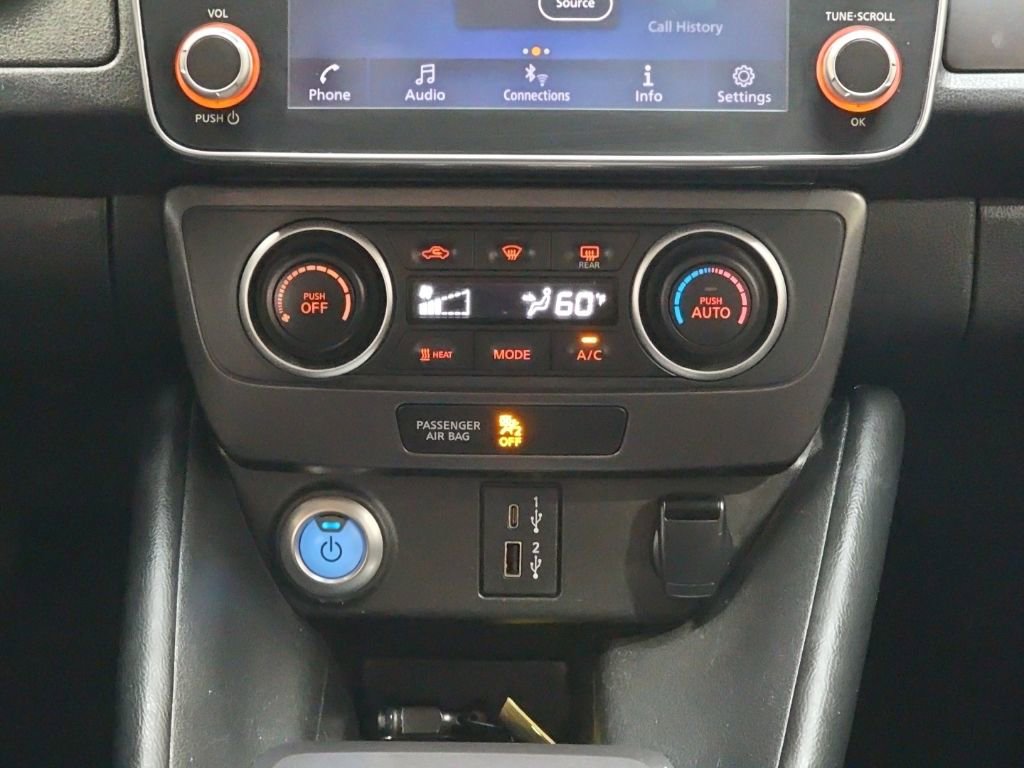 Used 2022 Nissan Leaf S image 19