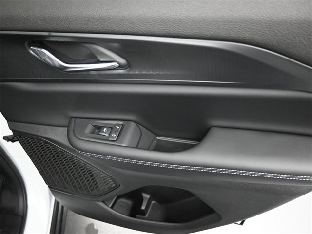 New 2025 Jeep Grand Cherokee Altitude image 13