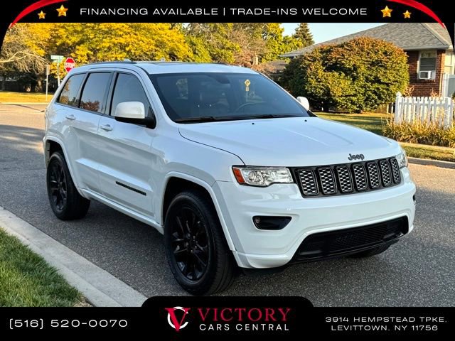 Used 2021 Jeep Grand Cherokee Laredo X image 3