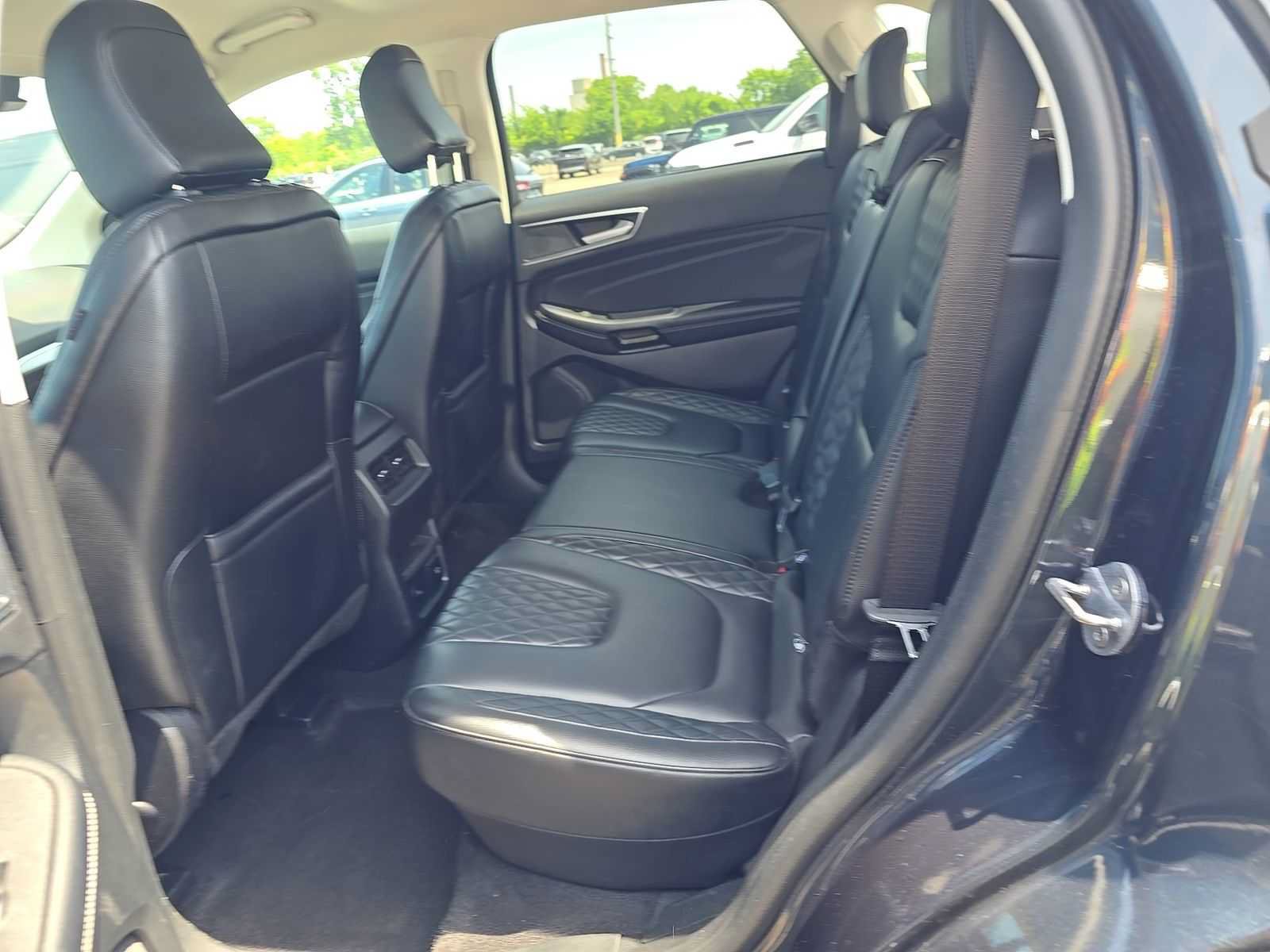 Used 2024 Ford Edge Titanium AWD/4WD image 8