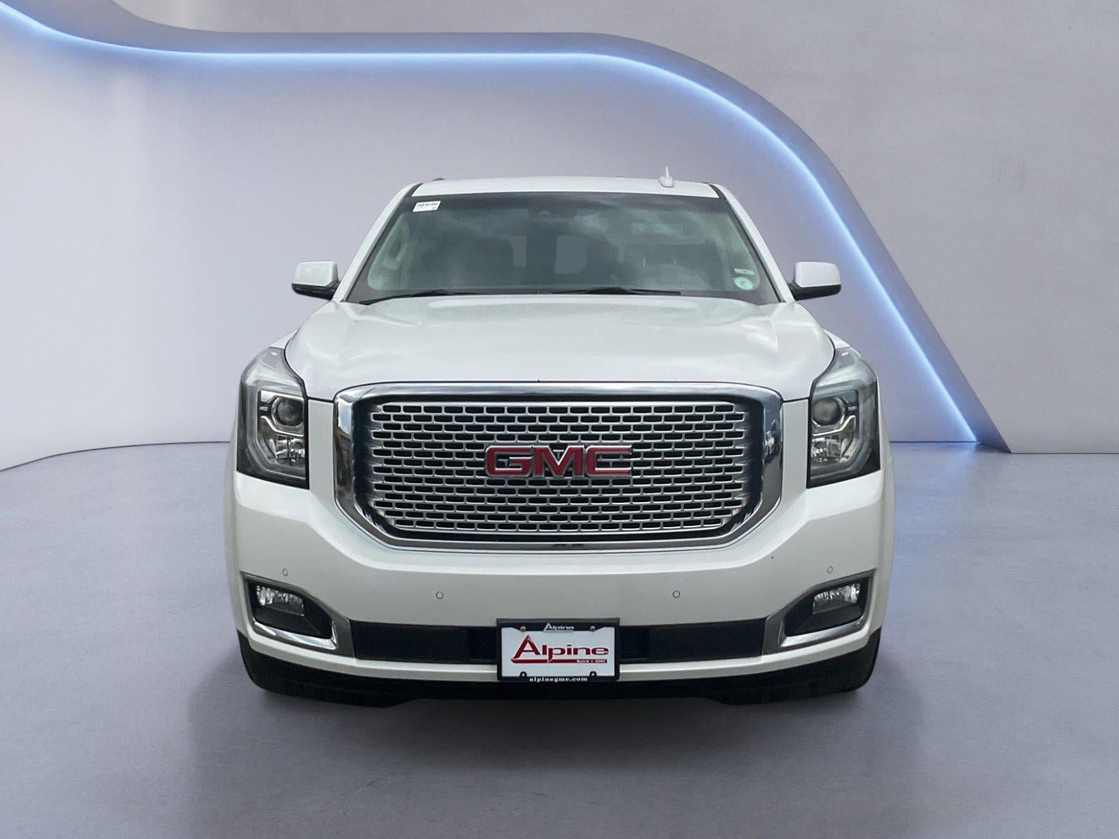 Used 2017 GMC Yukon Denali w/ Open Road Package AWD/4WD image 8