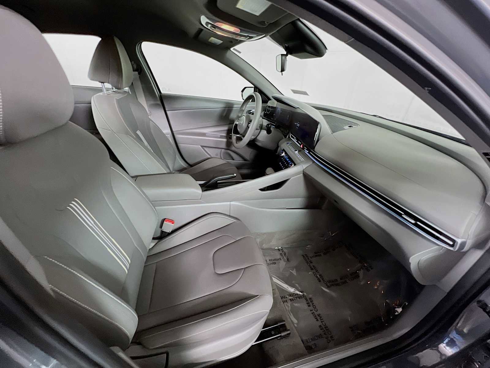 Certified 2024 Hyundai Elantra SEL image 27