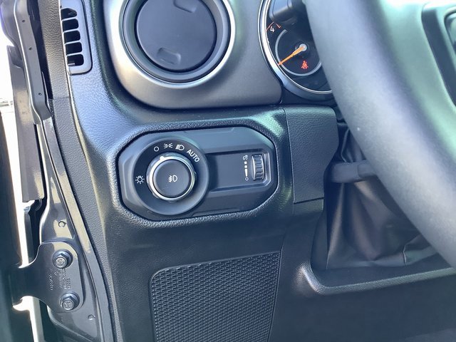 Used 2023 Jeep Wrangler Sport S image 15