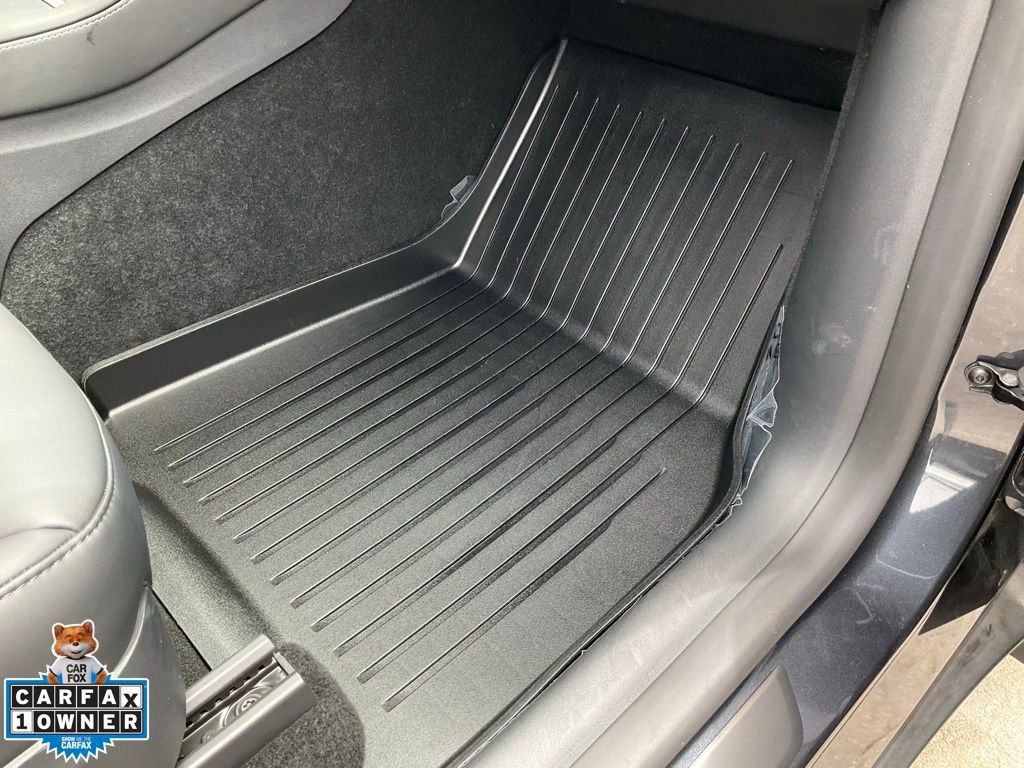 Used 2024 Tesla Model Y Long Range RWD image 70