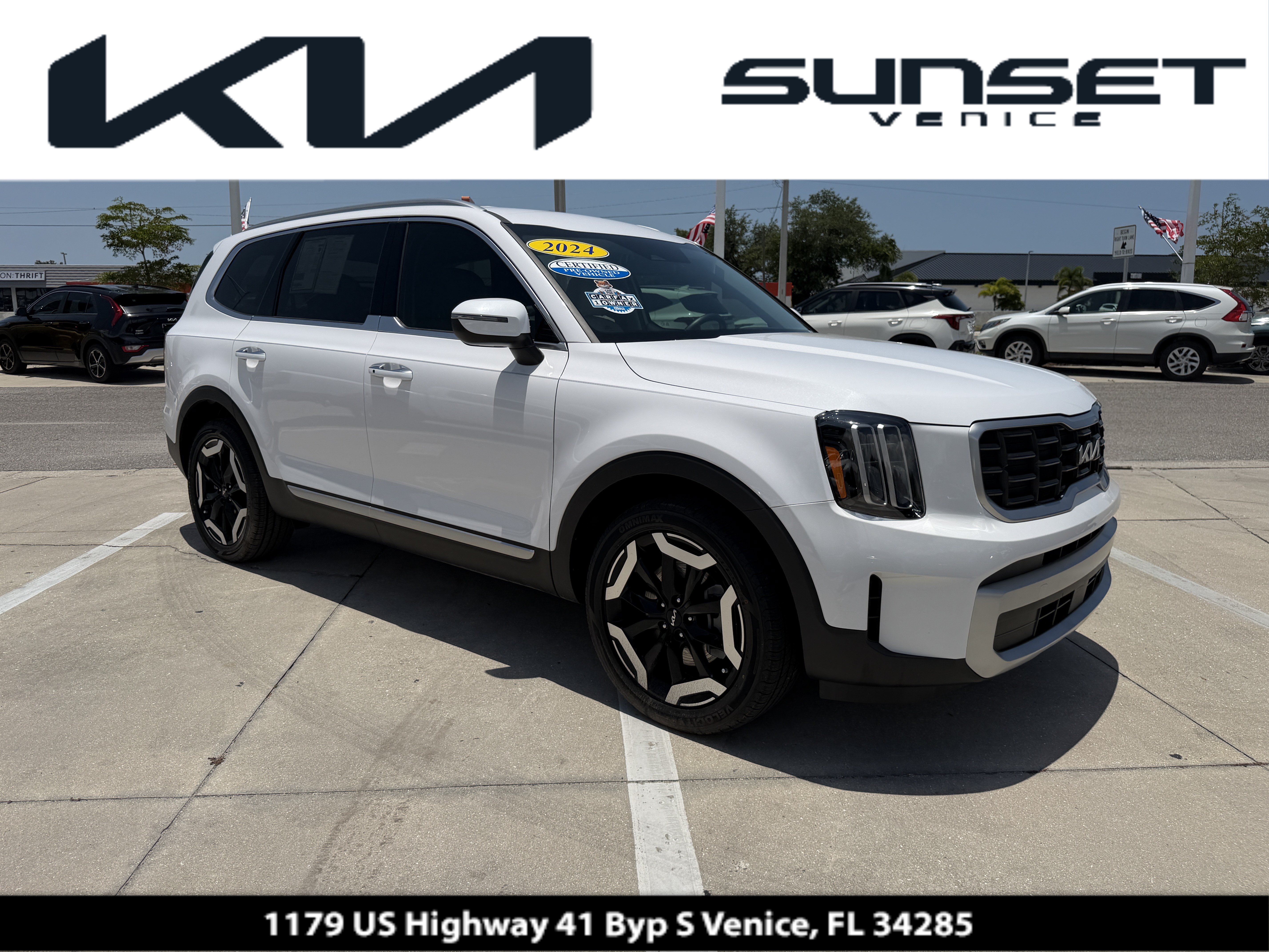 Certified 2024 Kia Telluride S FWD image 1