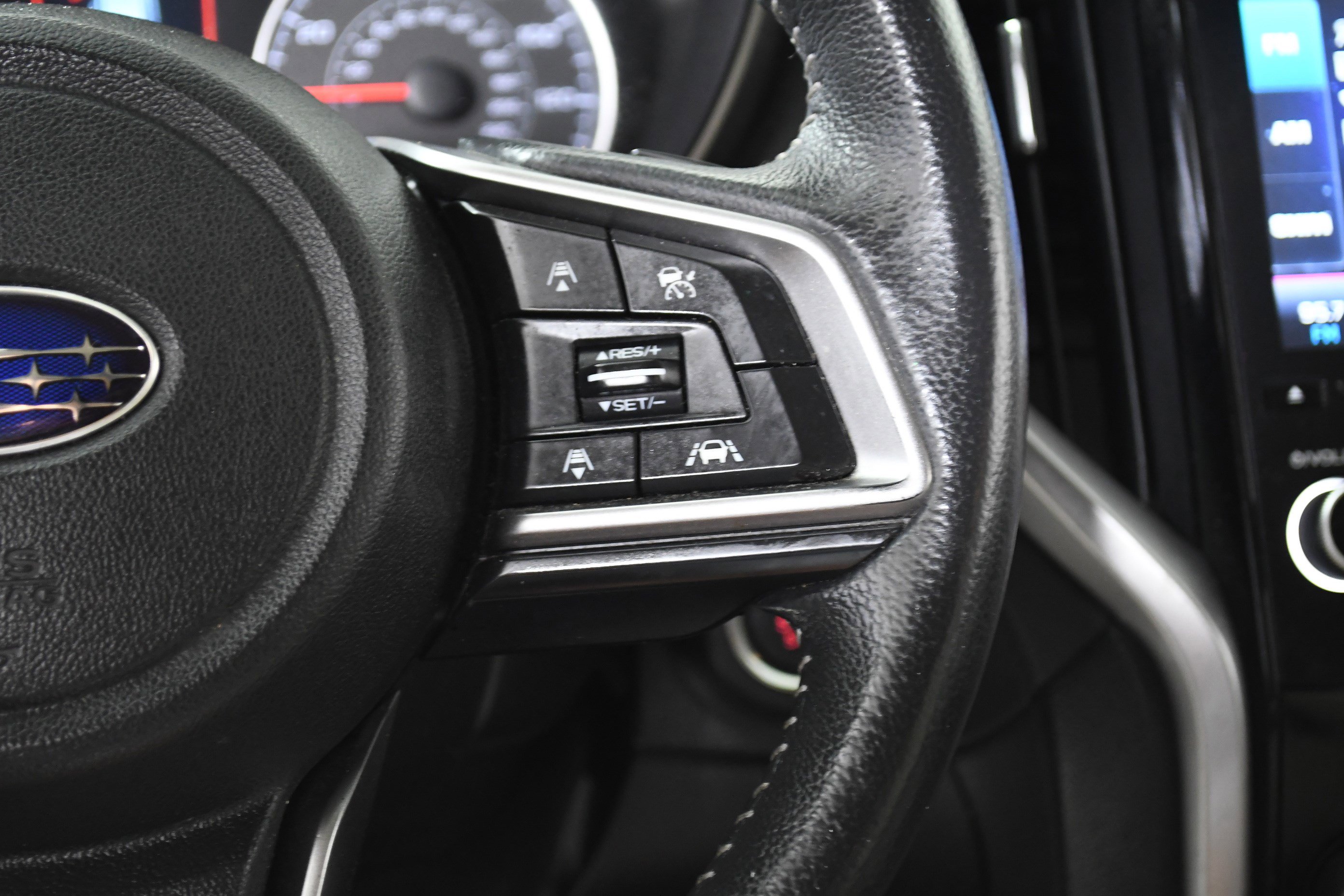 Used 2020 Subaru Ascent Premium w/ Convenience Package image 13