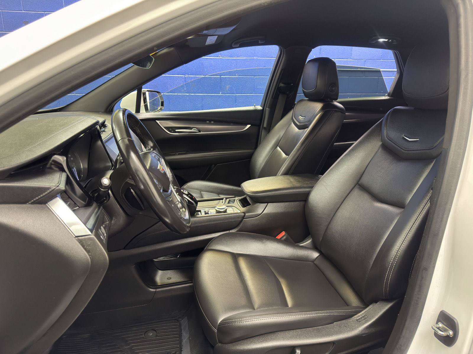 Used 2023 Cadillac XT5 Luxury AWD/4WD image 20