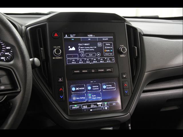 Used 2025 Subaru Crosstrek 2.0i image 9