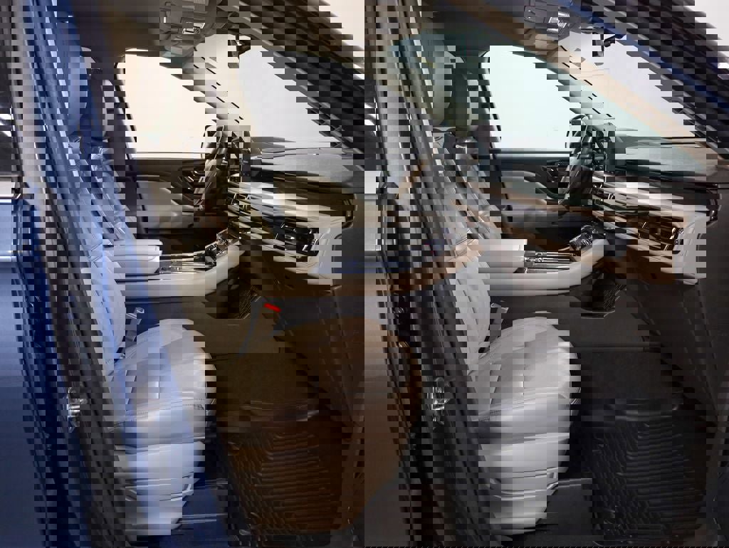 Used 2020 Lincoln Aviator Reserve image 19