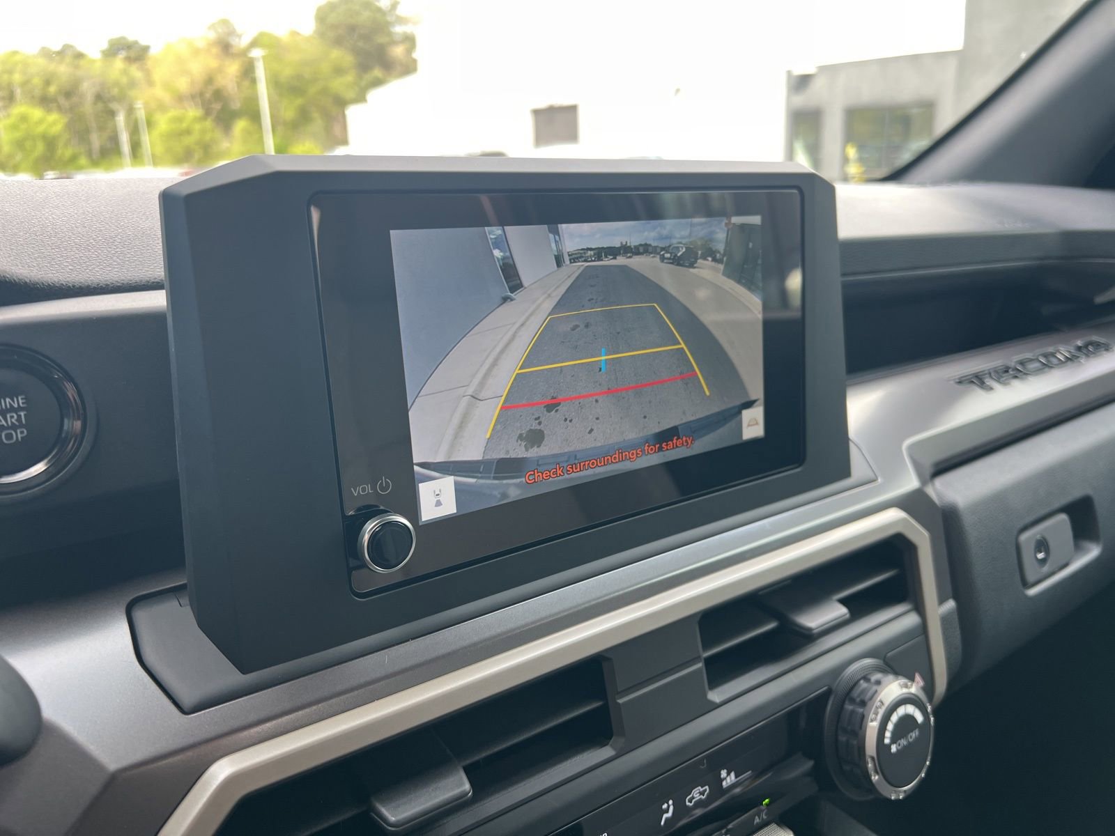 Used 2025 Toyota Tacoma SR5 image 19