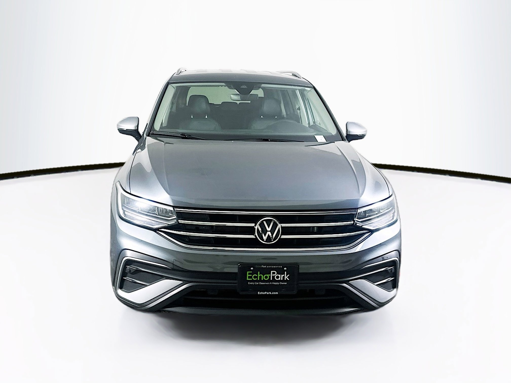 Used 2024 Volkswagen Tiguan Wolfsburg Edition image 2