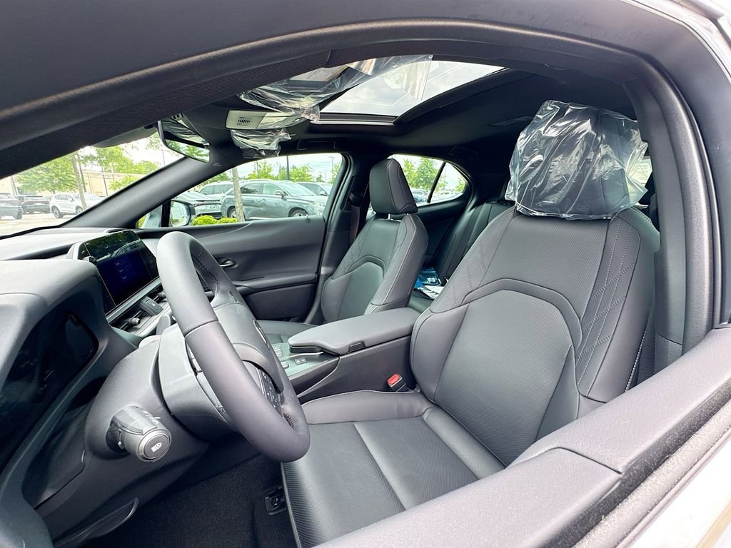 New 2026 Lexus UX 300h FWD image 10