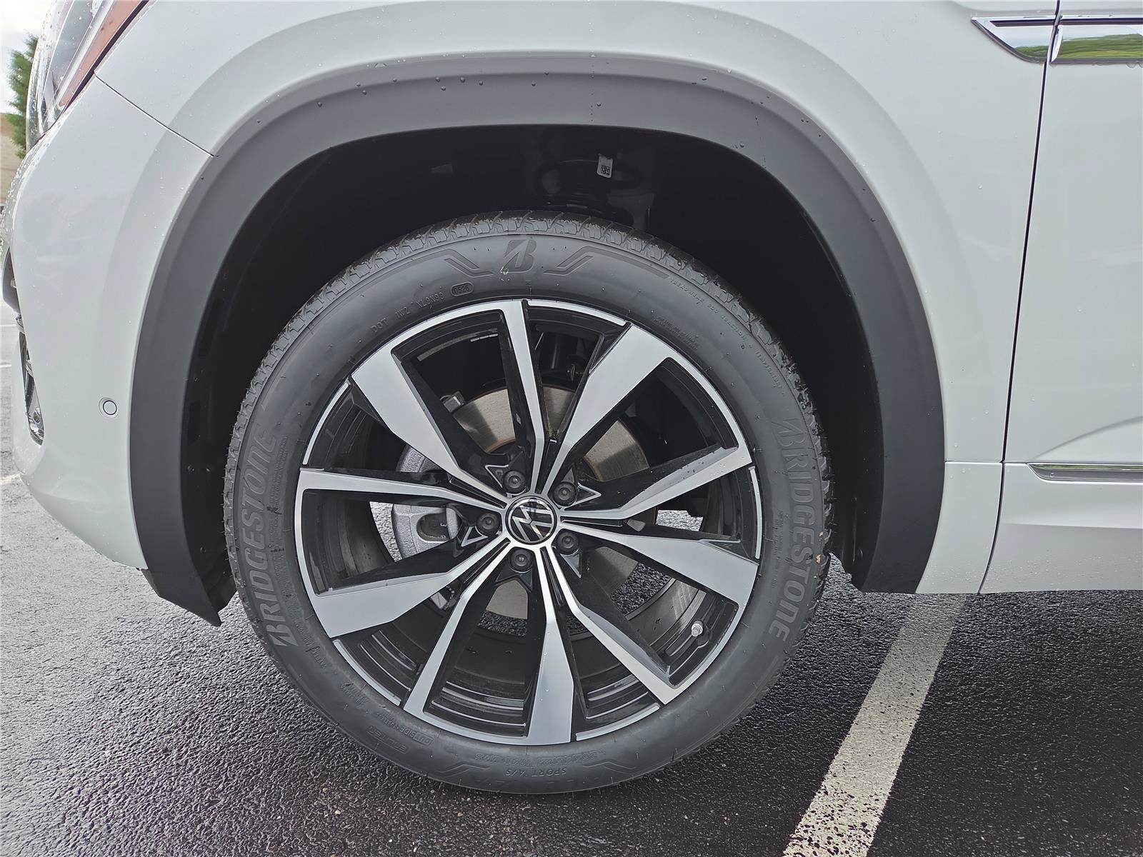 New 2026 Volkswagen Atlas SEL Premium R-Line AWD/4WD image 10