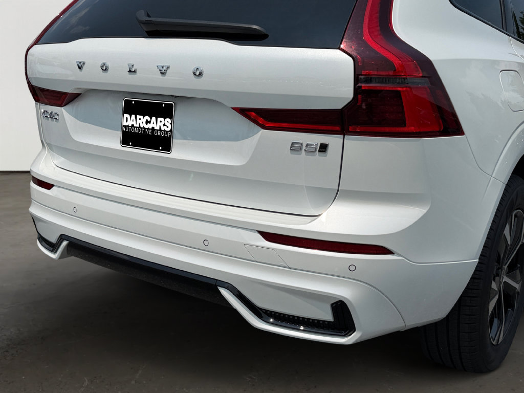 Certified 2026 Volvo XC60 B5 Core w/ Climate Package AWD/4WD image 10