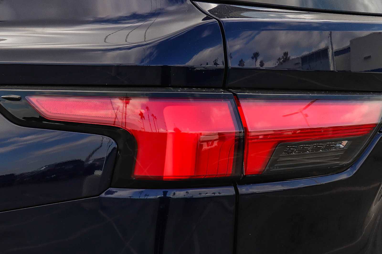 Used 2025 Toyota Sequoia Platinum image 9