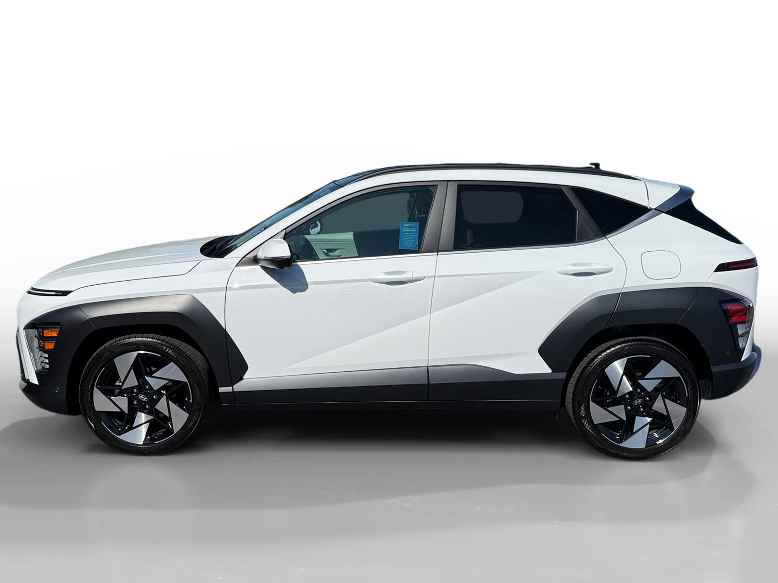 Certified 2025 Hyundai Kona Limited FWD image 2