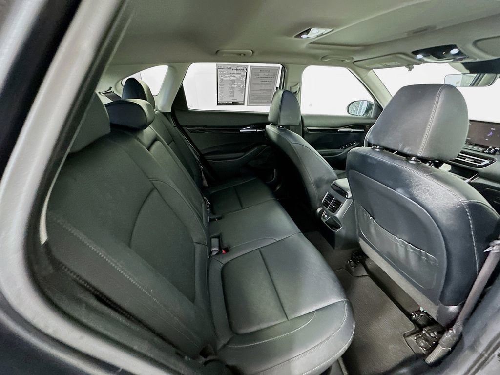 Used 2023 Kia Seltos SX w/ SX Sunroof Package AWD/4WD image 28