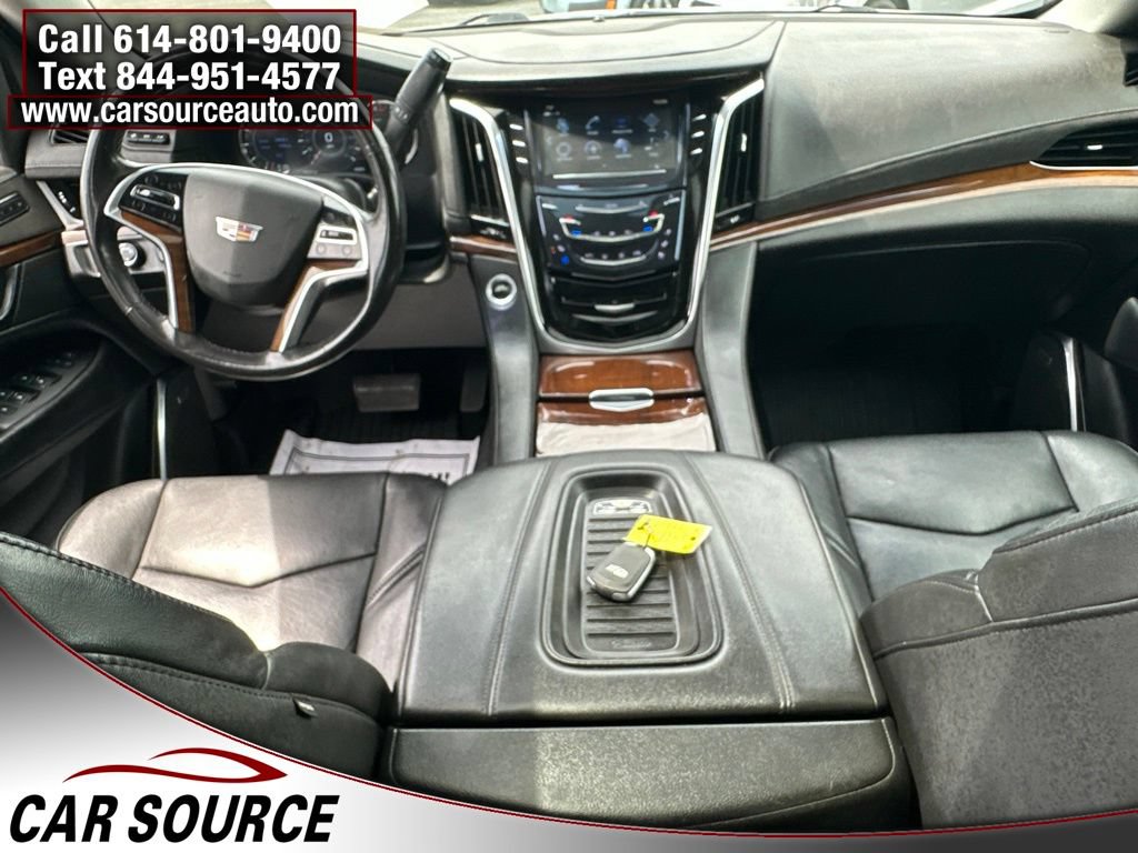 Used 2020 Cadillac Escalade ESV Luxury w/ Escalade Sport Edition AWD/4WD image 16