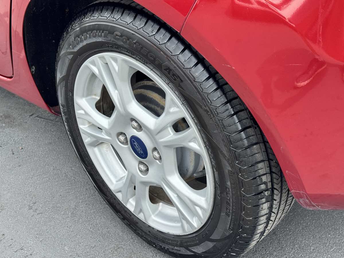 Used 2016 Ford Fiesta SE FWD image 21
