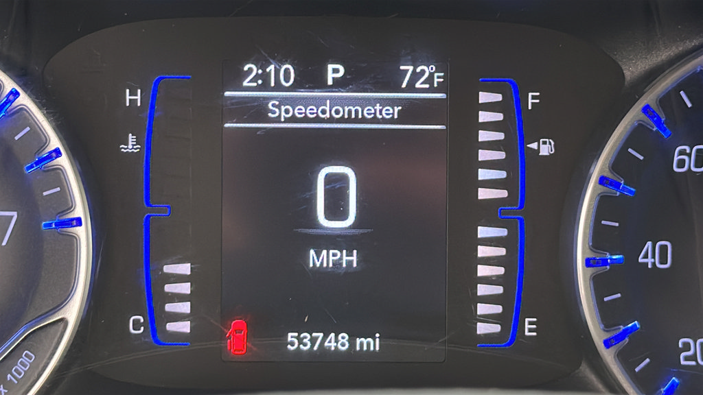 Used 2022 Chrysler Voyager LX FWD image 15