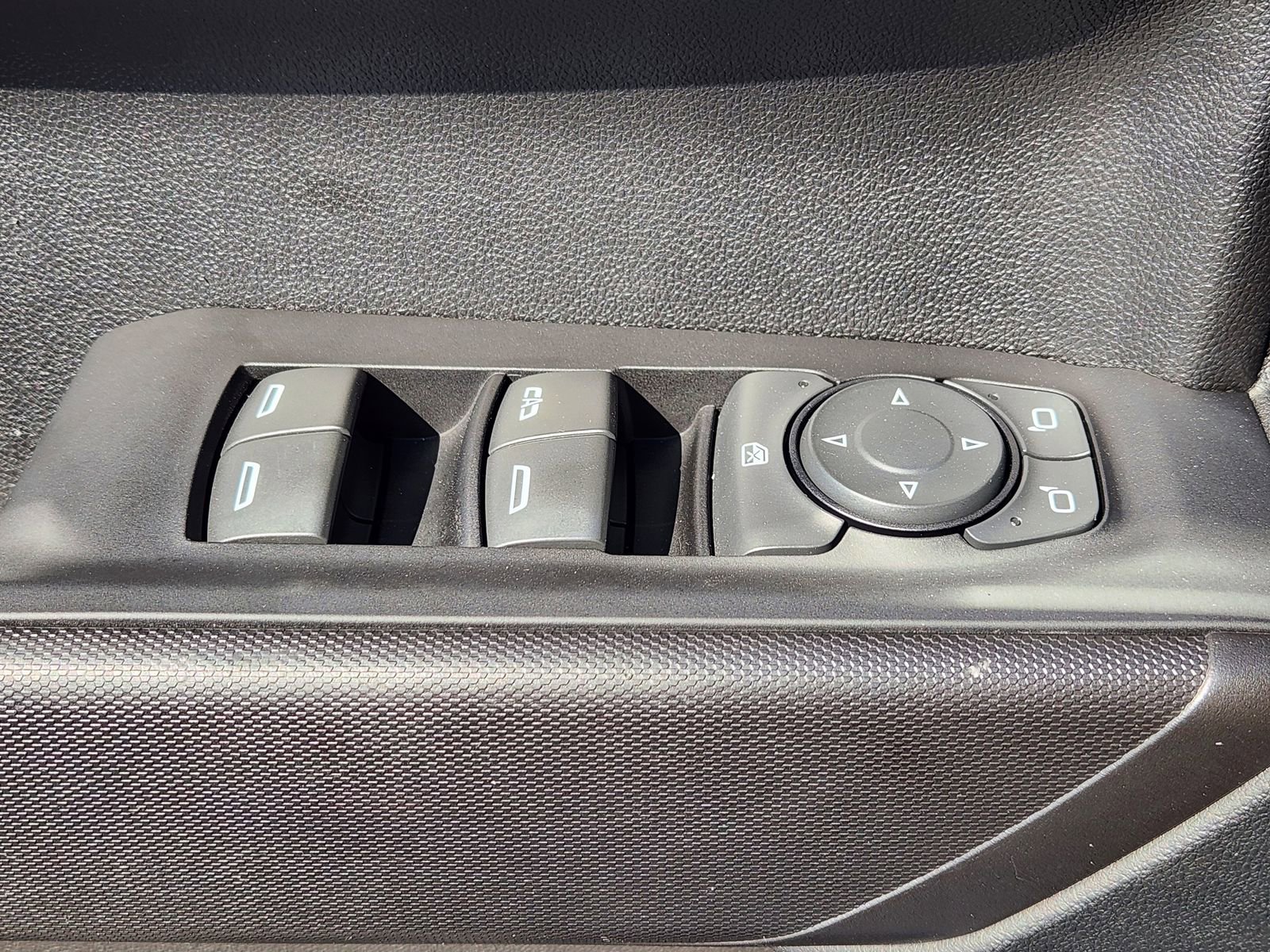 Used 2022 Chevrolet Silverado 1500 Custom image 28