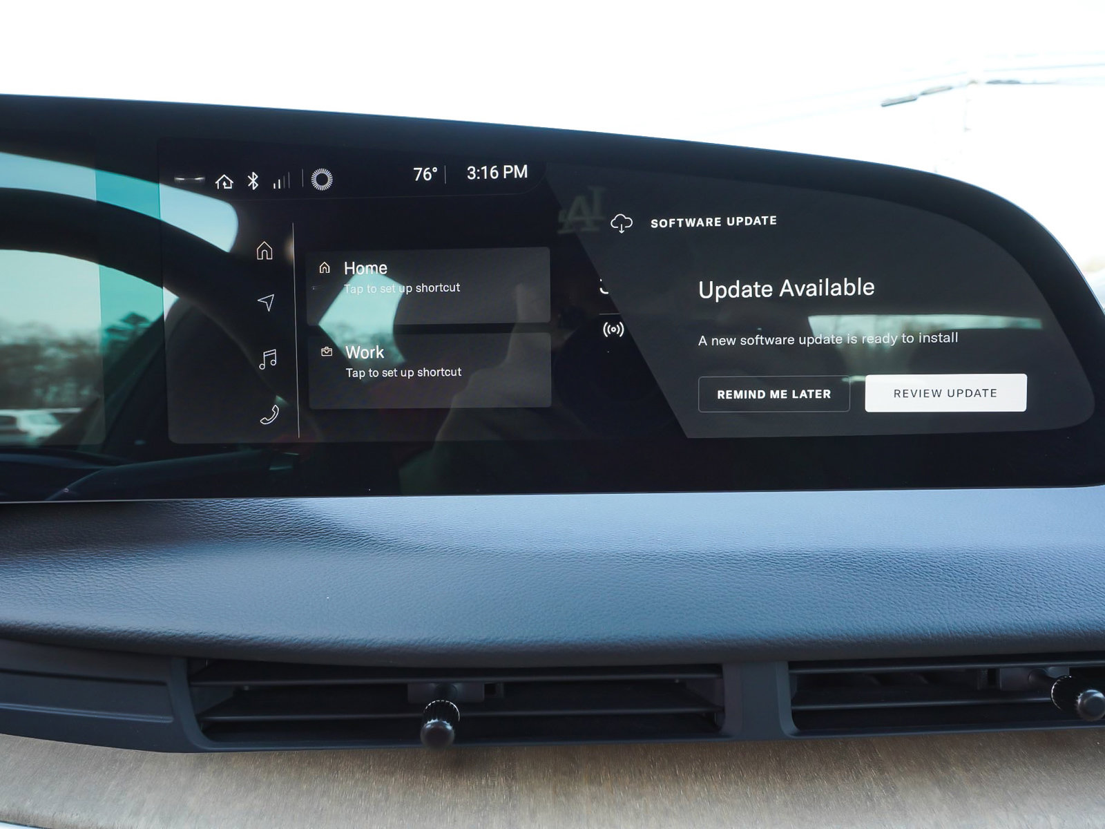 Used 2024 Lucid Air Touring image 23