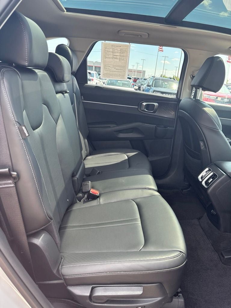 Used 2025 Kia Sorento S w/ Panoramic Sunroof Package FWD image 28