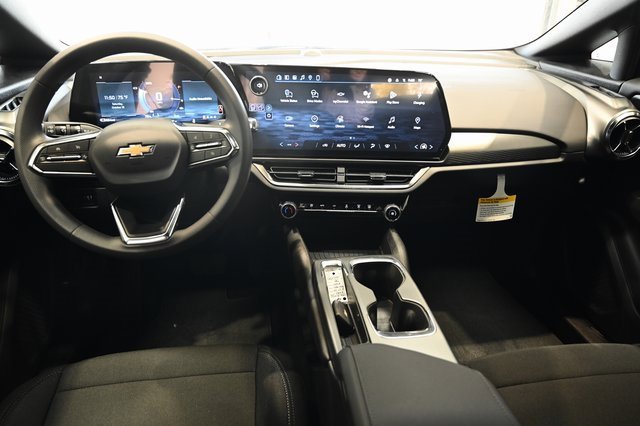 New 2026 Chevrolet Equinox EV LT image 12